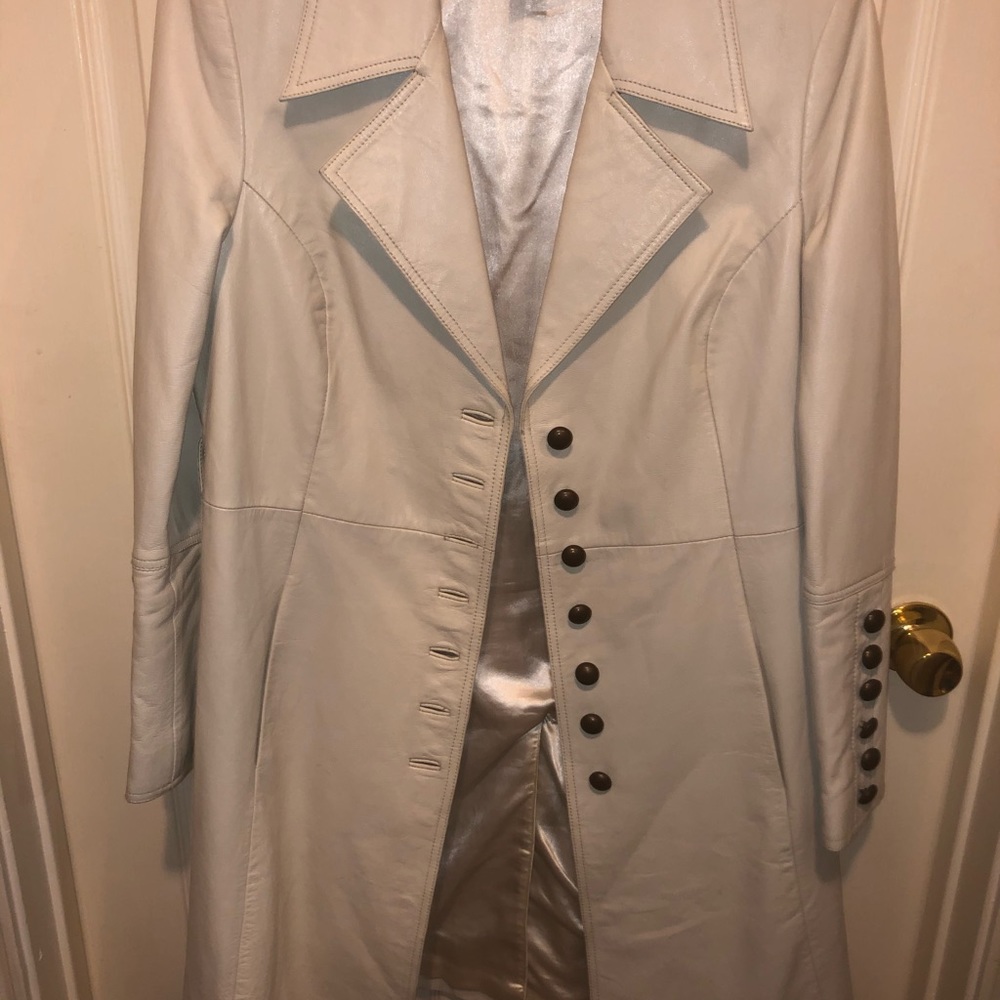 NWOT never worn WHITE LEATHER Coat